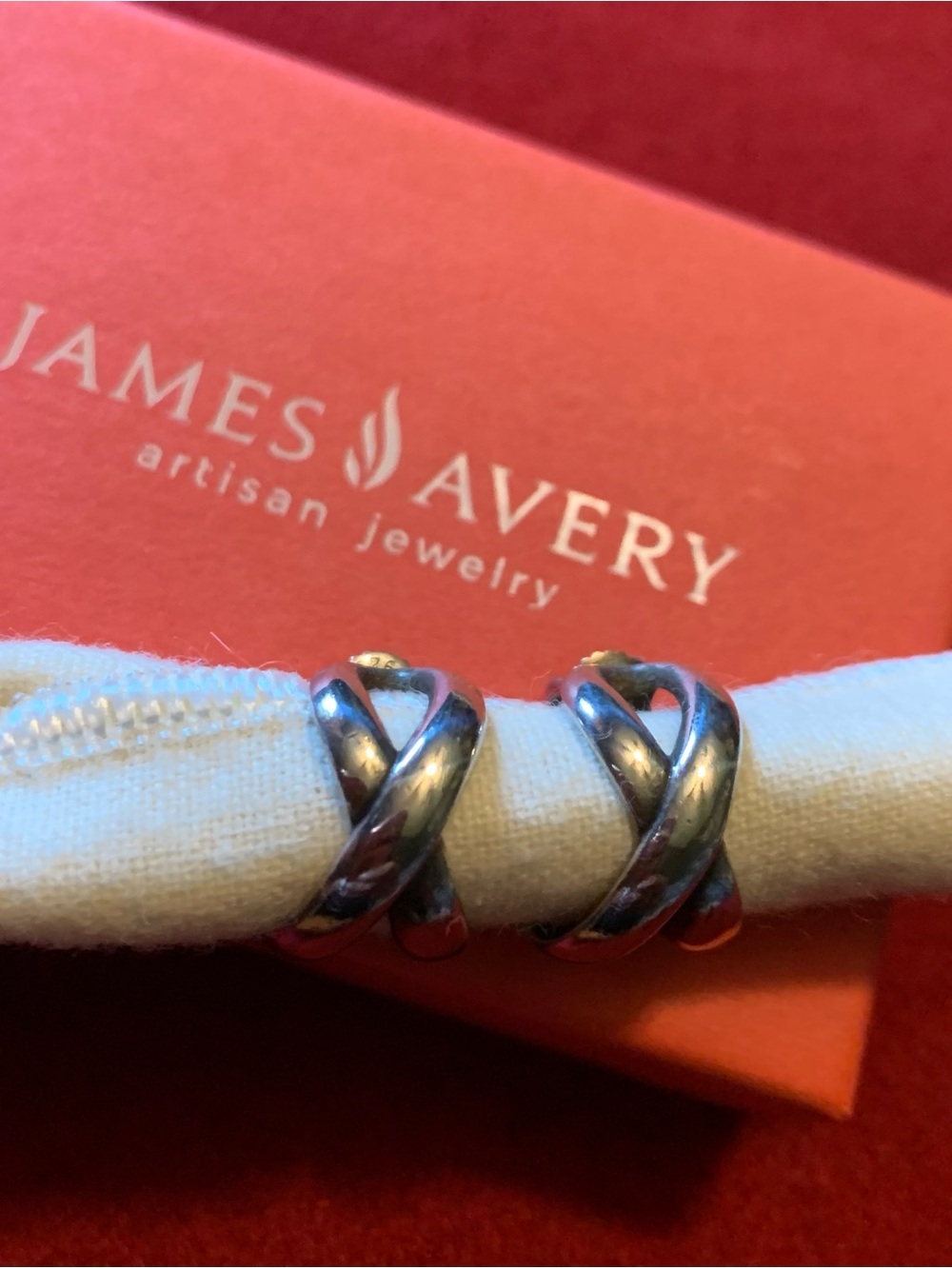 James Avery RETIRED Infinity Hoop Earrings